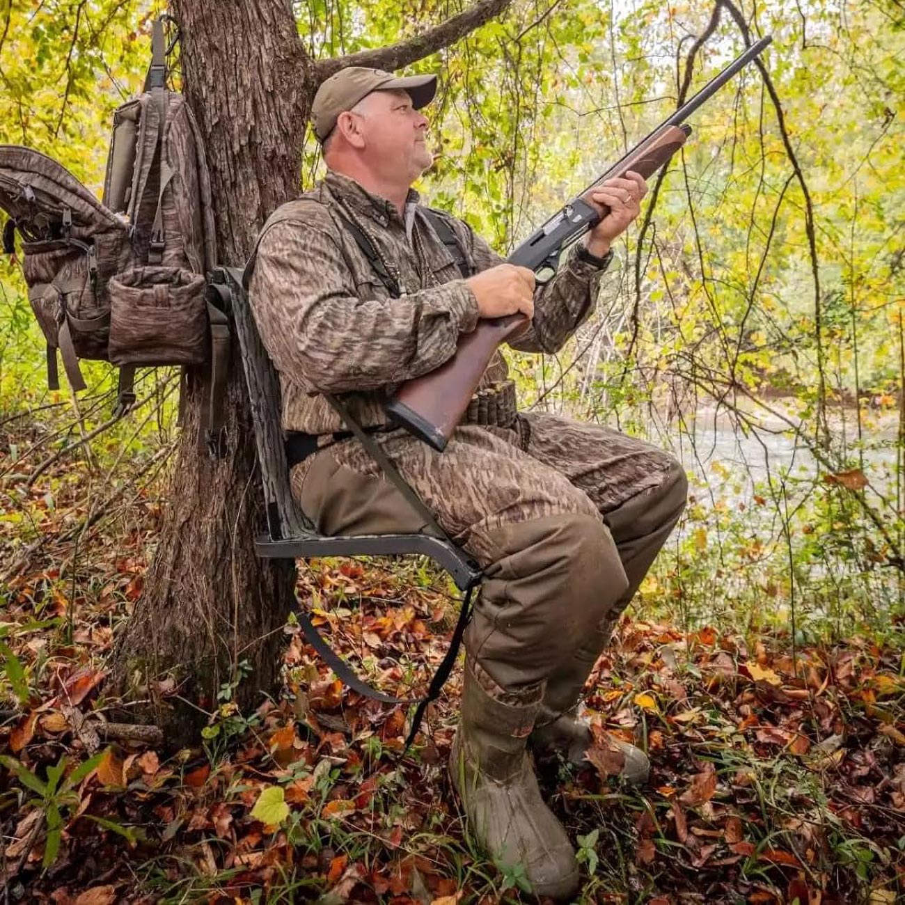 Millennium Outdoors Hang-On Tree Seat M35000 – Mossy Oak Bottomland Camo Lightweight Hunting Seat