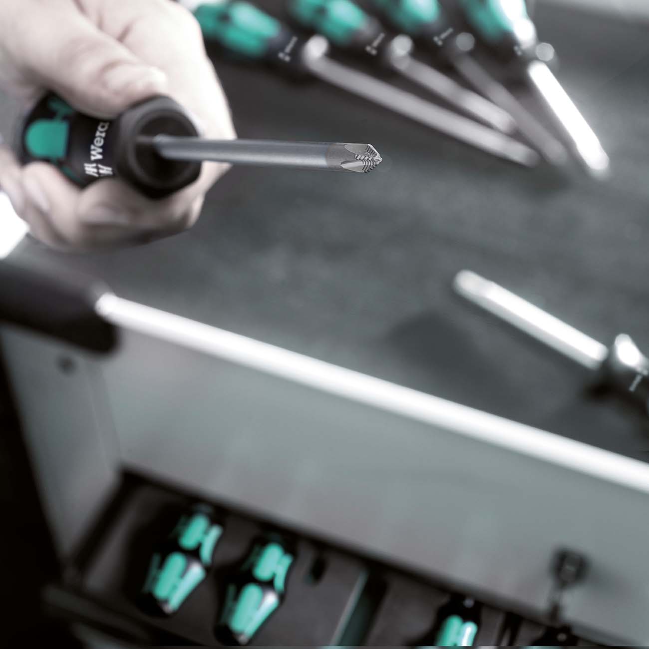 Wera - 5105650001 Kraftform Plus 334/6 Screwdriver Set with Rack and Lasertip, 6-Pieces, Multicolor, Slotted: 6.5x150mm, 3x80mm, 4x100mm, 5.5x125. Phillips: PH1x80, PH2x100